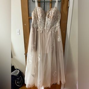 Willowby by Waters - Maudie wedding dress ivory blush size 24w